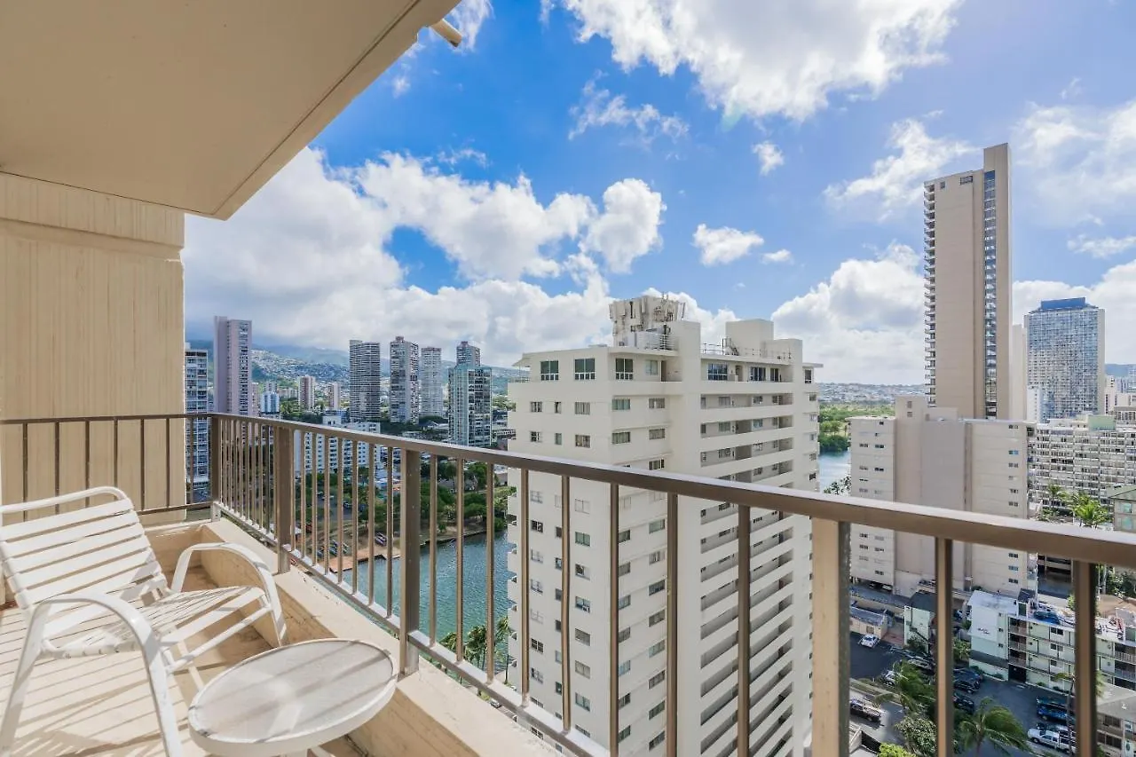 Royal Garden Waikiki - Wyndham Resort Honolulu Apartment